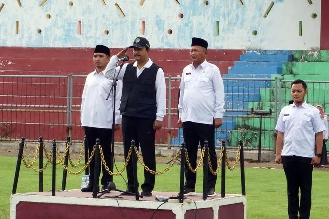 Wali Kota Pasuruan Gelar Apel Bersama ASN di Stadion
