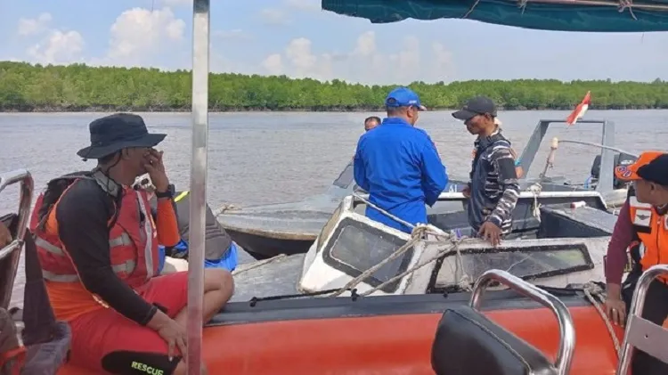 Kapal Evelyn Calisca 01 Tenggelam, 12 Orang Dinyatakan Tewas