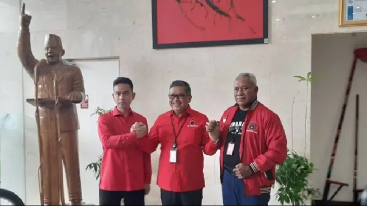 Gibran Keciduk PDKT Bareng Prabowo, DPP PDIP Ingatkan ''Hati-Hati Manuver Politik''