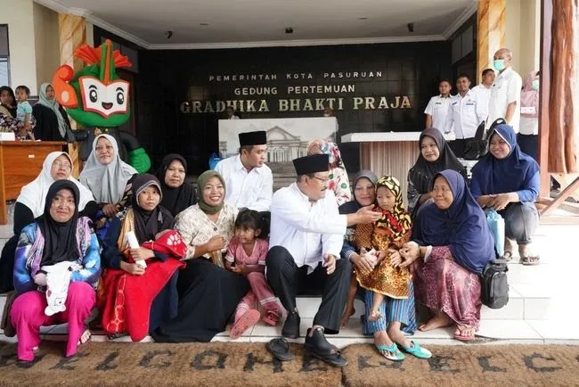 Pemkot Pasuruan Berikan Bantuan Pangan Kepada Keluarga Stunting