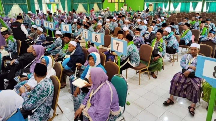 1.206 CJH Siap ke Tanah Suci, Diantar Satu Kampung