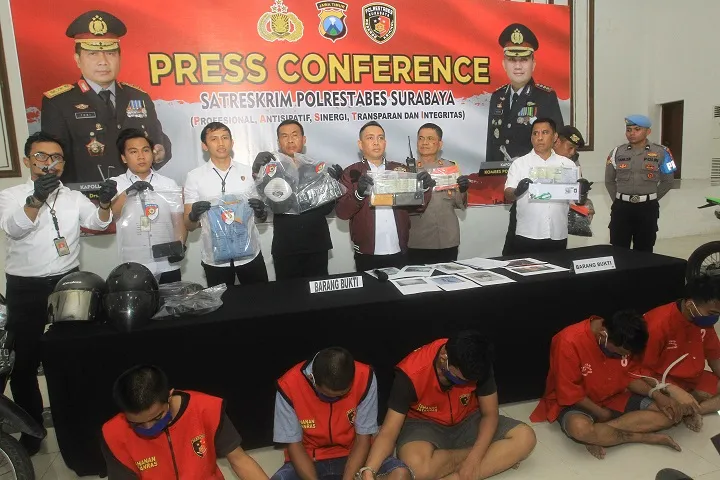 Polrestabes Surabaya Ringkus 5 Pelaku Curanmor, 4 Diantaranya Residivis