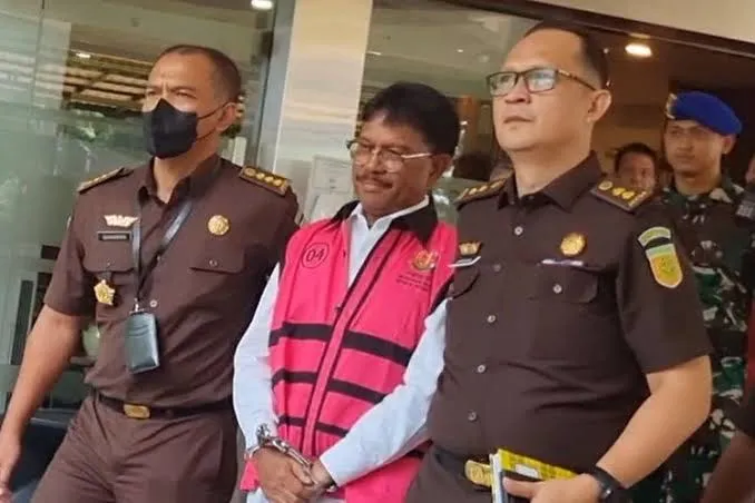 Sekjen NasDem Berharta Rp 191 Miliar, Tadi, Tangannya Diborgol Penyidik Pidsus Kejagung