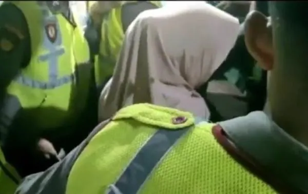 Kecewa Tak Dapat Pelayanan PTSL, Kades Sidokepung Sidoarjo Disekap Warga 6 Jam