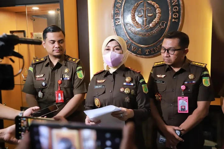 Bobol Bank BNI Rp 50 Miliar, Pejabat BNI Gresik dan 2 Pihak Swasta Ditahan Kejati Jatim