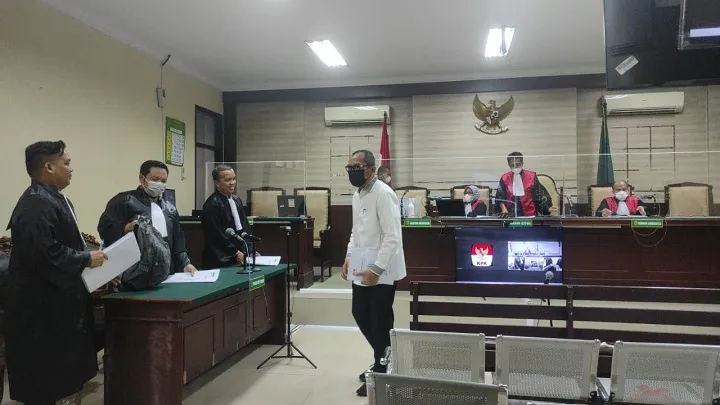 Sahat Pasrah, Didakwa Korupsi Rp 39,5 Miliar