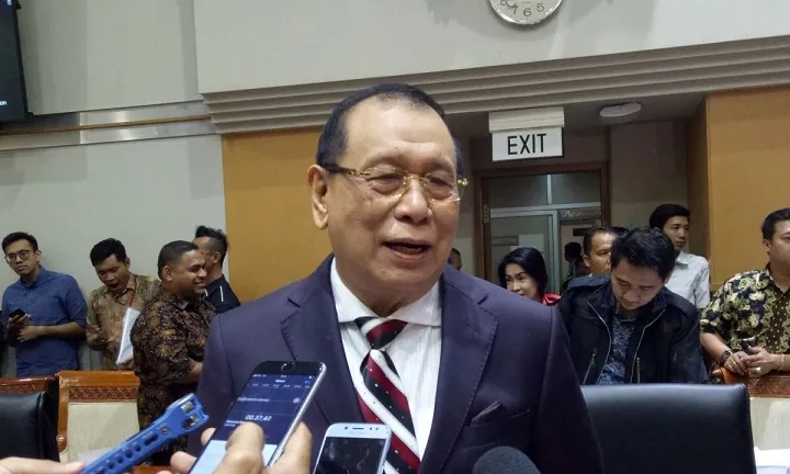 Hakim MK Diingatkan, Tidak Saling Memamerkan Kekuasaan