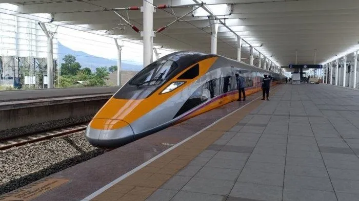 Pemerintah Serius Realisasikan Kereta Cepat Jakarta-Surabaya!