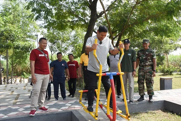 Pemkot Kediri Ubah Tempat Tumpukan Sampah Jadi Kawasan Kampung Tani yang Produktif
