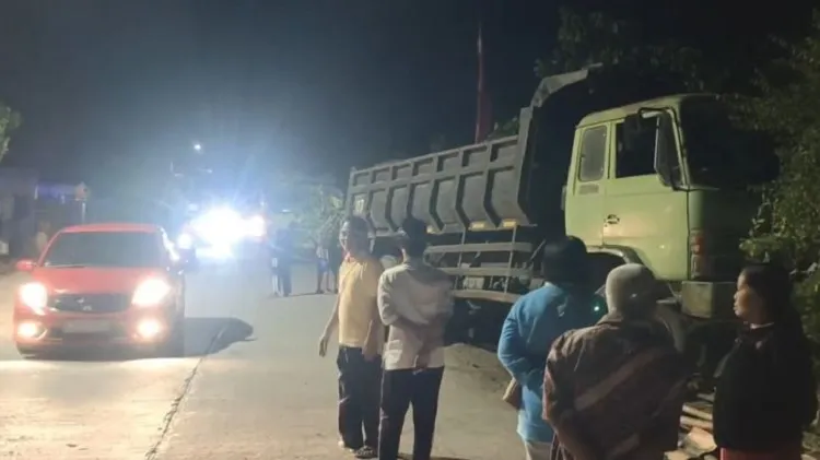 Diduga Alami Serangan Jantung,  Sopir Truk Tabrak Warung Tukiyem di Kediri