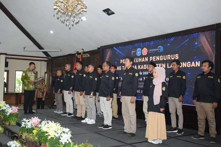 Kukuhkan Pengurus Karang Taruna, Bupati Ajak Sinergi Menjadi Mitra Pemerintah
