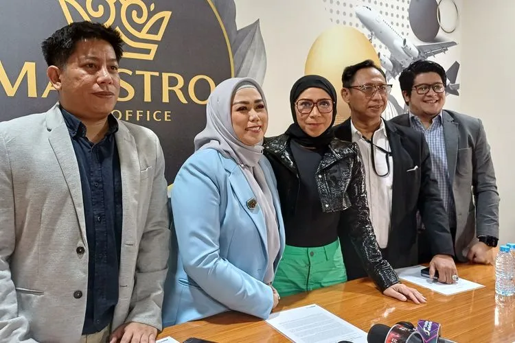 Melly Goeslow Somasi 67 Akun Pengiklan Obat Pelangsing yang Catut Fotonya