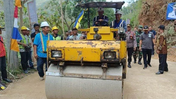 Bangun Ruas Jalan Perbatasan, Pemkab Pacitan Kucurkan Rp 70 M