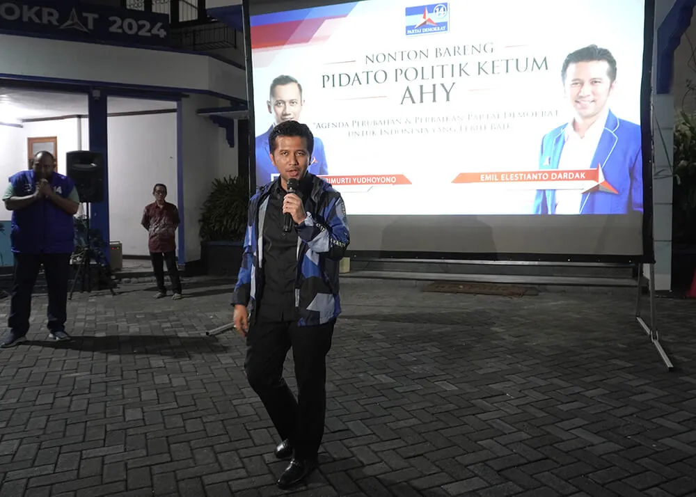 Usai Nobar Pidato AHY, Emil Dardak Ajak Kader Demokrat Berikan Solusi ke Rakyat