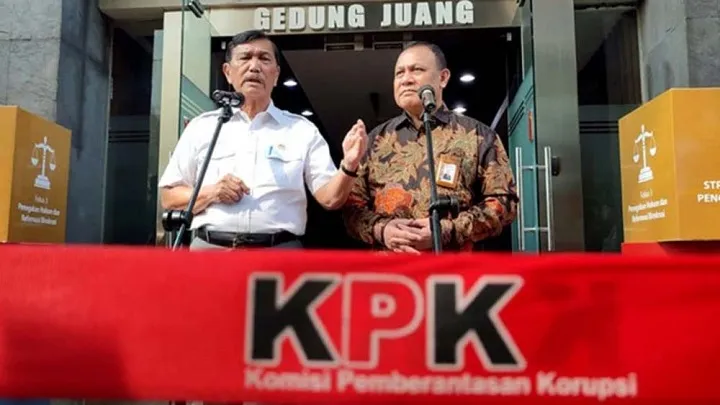 Luhut Cawe-cawe KPK, Dikritik Ramai-ramai