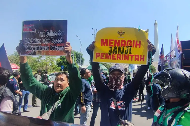 Resmi, Tarif Minimal Ojol dan Taksi Online di Jatim Naik