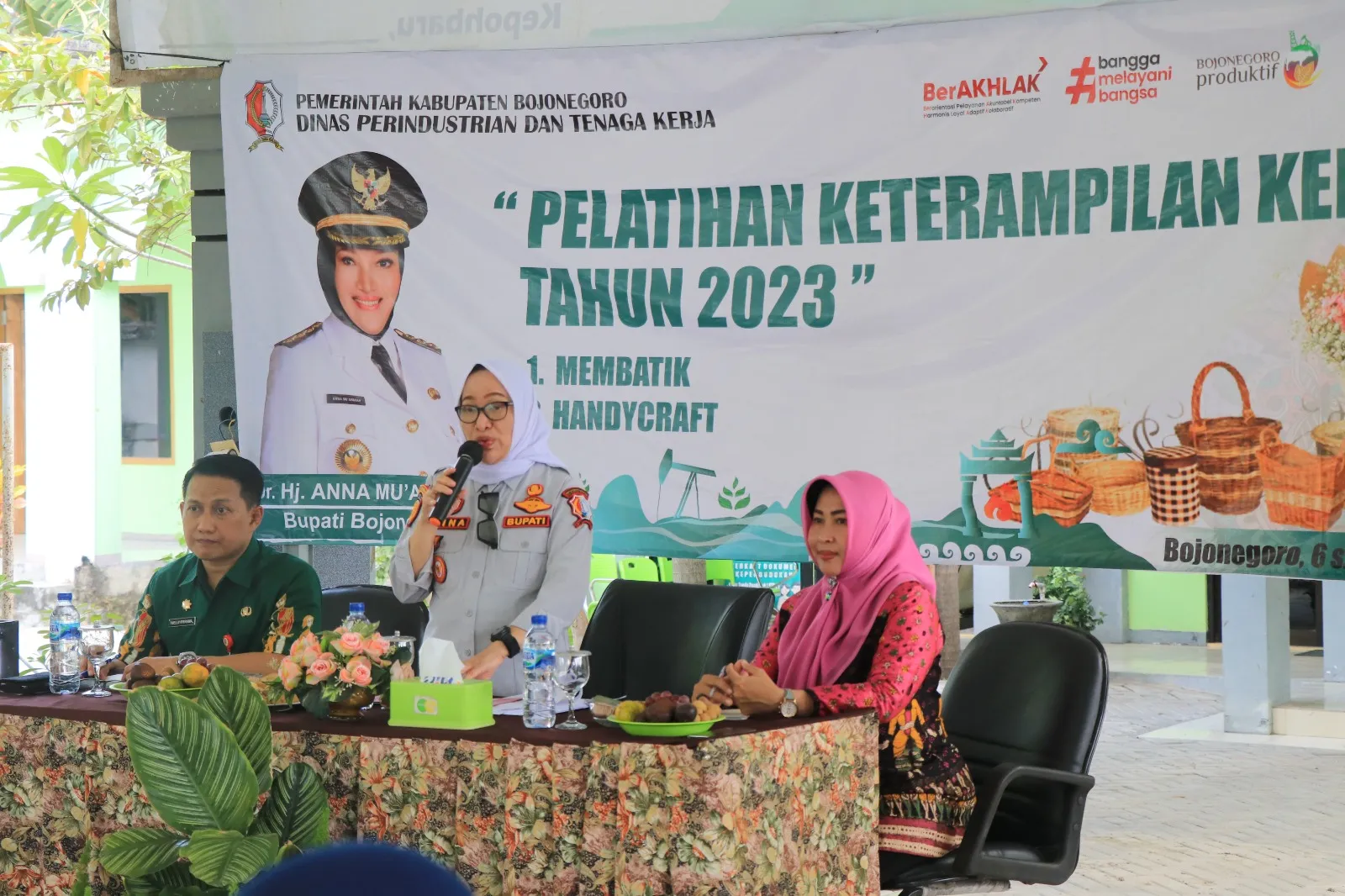 Disperinaker Bojonegoro Gelar Pelatihan Membatik dan Handycraft bagi Buruh Tani