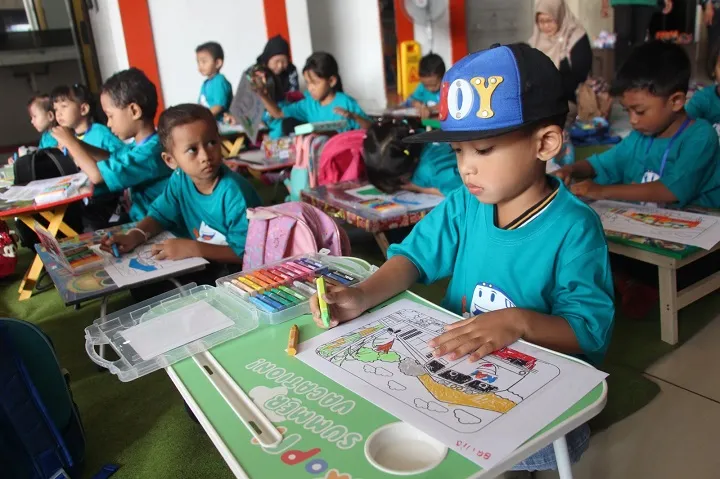 KAI Daop 7 Gelar Lomba Mewarnai dan Origami