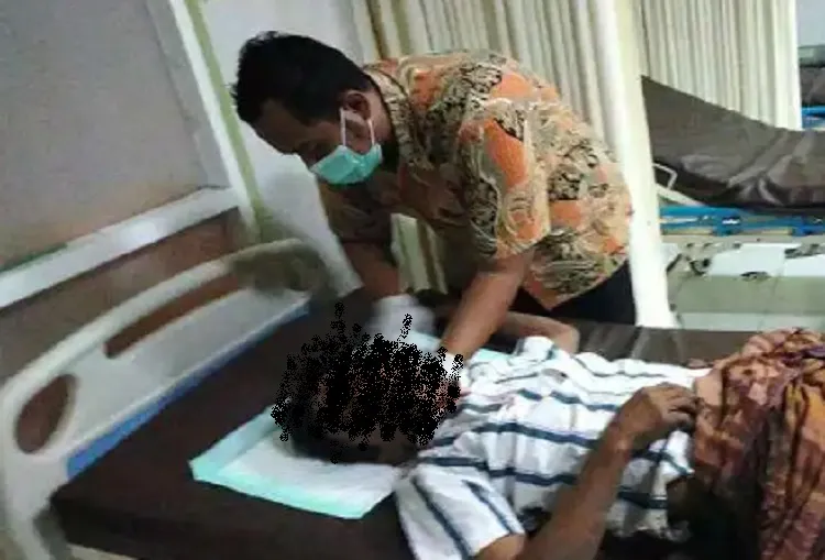 Motif Emosi, Warga Lekok di Pasuruan Aniaya Kades, Pelaku Kabur