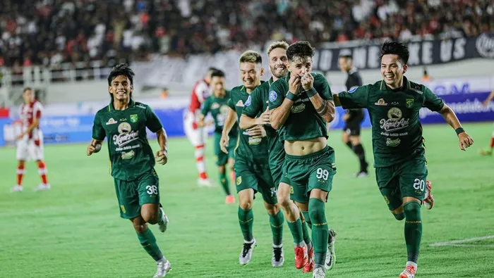 Performa Buruk, Manajemen Persebaya Panggil Jajaran Pelatih