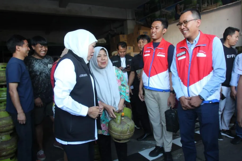 Gubernur Khofifah Tegaskan Elpiji 3 Kg Hanya untuk Masyarakat Miskin