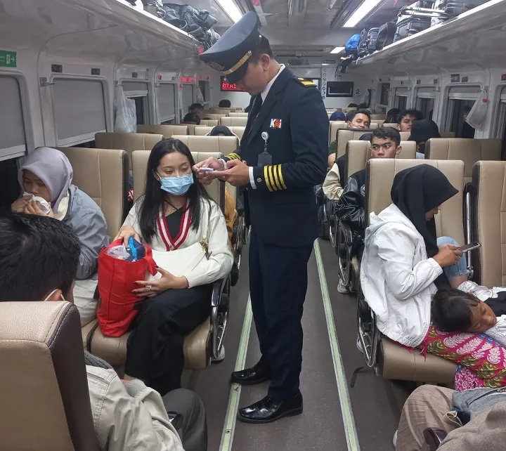 PT KAI Beri Sanksi Tegas bagi Penumpang yang Sengaja Melebihi Relasi (Tujuan)
