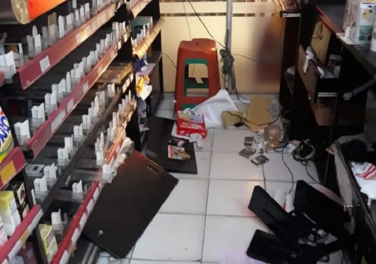 Motif Kepala Toko dan Istrinya Gasak Rp94 Juta di Minimarket Bekasi