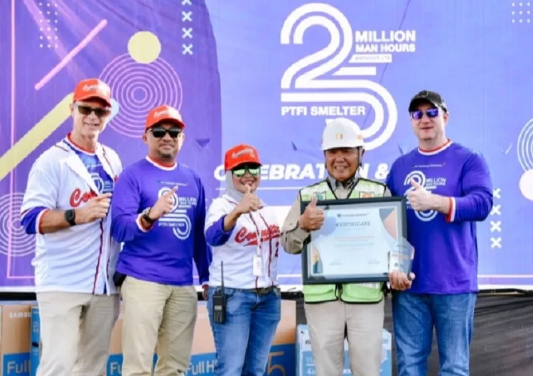 PT Freeport Indonesia Anugerahkan Penghargaan Kepada Kontraktor