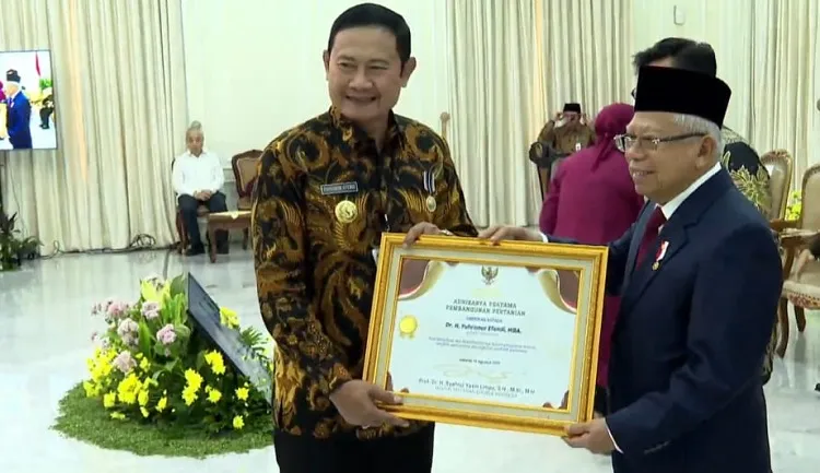Jadi Daerah Lumbung Pangan, Lamongan Terima Penghargaan Adhikarya Pembangunan Pertanian