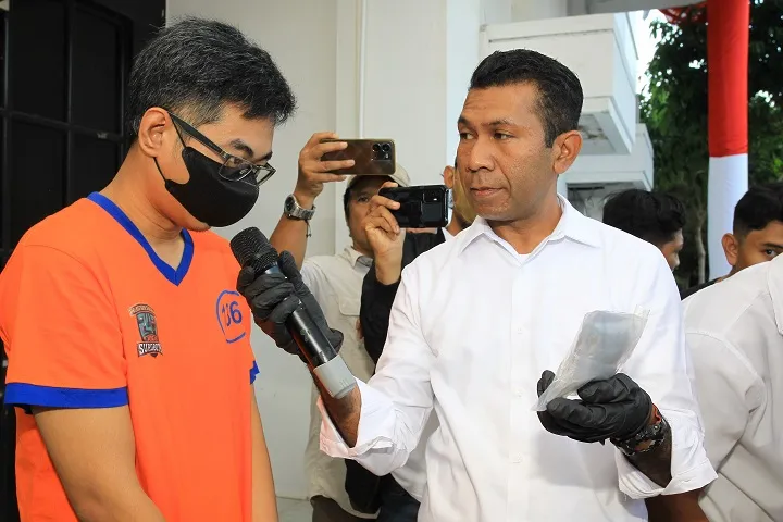 Polrestabes Surabaya Ungkap Peredaran Ganja Liquid