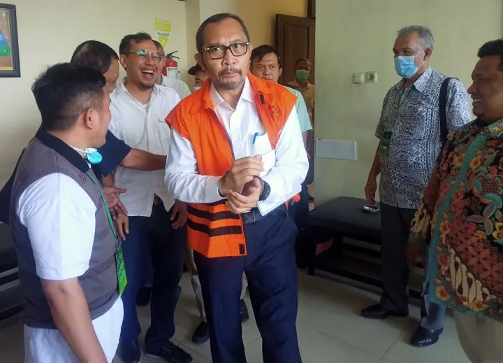Dicecar Jaksa dan Hakim Soal Fee Ijon Hibah, Sahat Gelagapan!