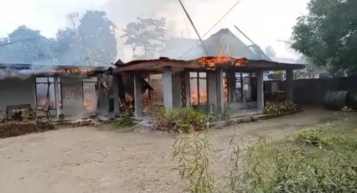 Rumah Lansia Terbakar, Kurun Waktu 3 Jam Api Baru Bisa Dijinakkan