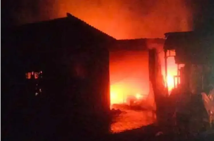 Bengkel Sekaligus Rumah di Magetan Hangus Terbakar, Kerugian Capai Rp 100 Juta