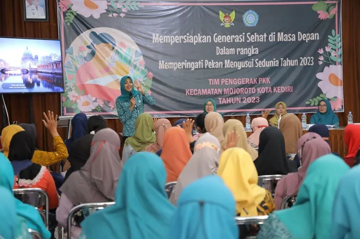 Ketua TP PKK Kota Kediri Beri Edukasi ASI Eksklusif Saat Orientasi PMBA