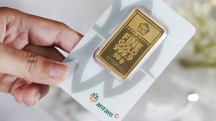 Harga Emas Antam Turun Dari Rp 1.079 Jadi Rp 1.076