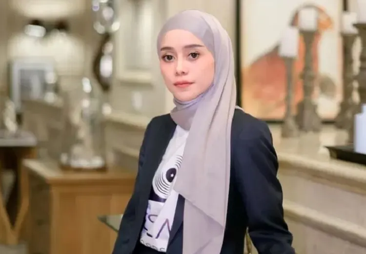 Lesti Kejora Didapuk Jadi Duta Petani Milenial, Kementan: Mulai Hari Ini Lesti Akan Bela Petani
