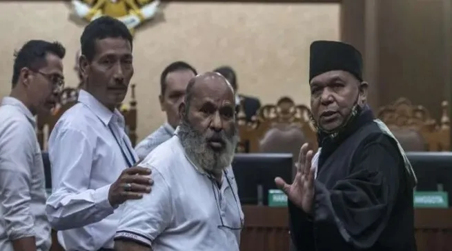 KPK Selidiki Gubernur Papua Non Aktif, Beli Jet