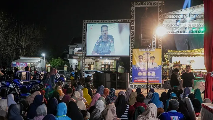 Gempur Rokok Ilegal Terus Disosialisasikan, Kali Ini Melalui Pertunjukkan Wayang