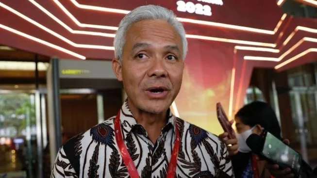 Ganjar Unggul Sosialisasi di Medsos, Online, dan Baliho