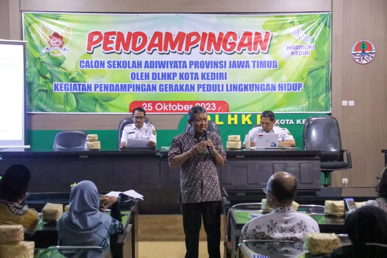 Dorong Sekolah Raih Predikat Adiwiyata, DLHKP Kota Kediri Dampingi Sekolah Lakukan Persiapan