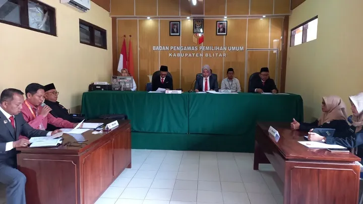 Bawaslu Kabupaten Blitar Gelar Sidang Terbuka Laporan Dugaan Pelanggaran Administrasi Pemilu 2024