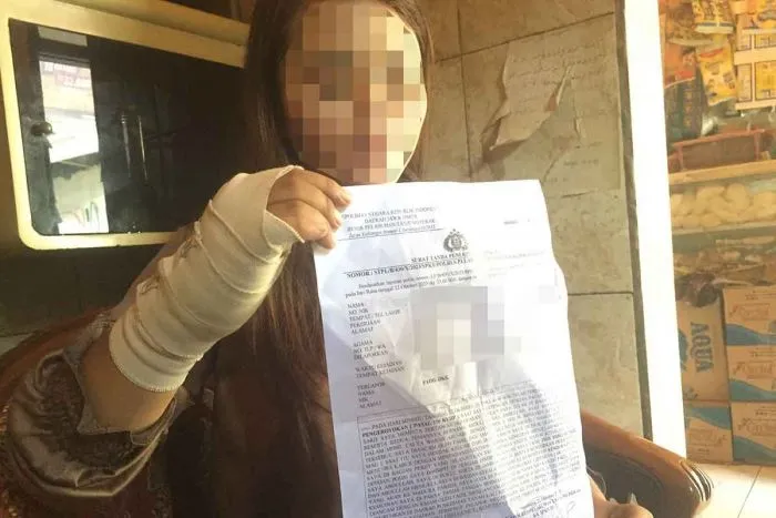 Menolak untuk Berhubungan Intim dengan Pacar Brondongnya, Wanita Semampir Dianiaya