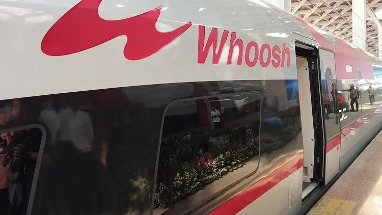 Kereta Cepat Whoosh Akan Beroperasi, Begini Tarif dan Rutenya