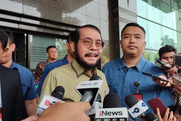 Ipar Jokowi, juga Dilarang Ikut Sidang Gugatan Batas Usia Cawapres, Hari Ini