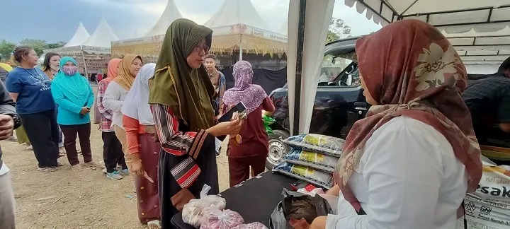 Jual Bumbu Dapur, Pasar Murah 'Pekan Budaya Majapahit' Dikerubuti Pembeli