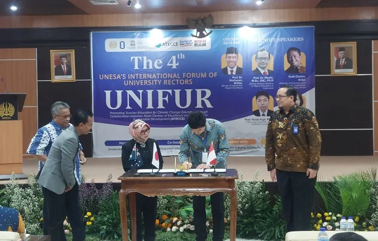 Unesa Gelar Forum Internasional Ajak 9 Negara Asia Kolaborasi Dalam Promosikan Perubahan Iklim