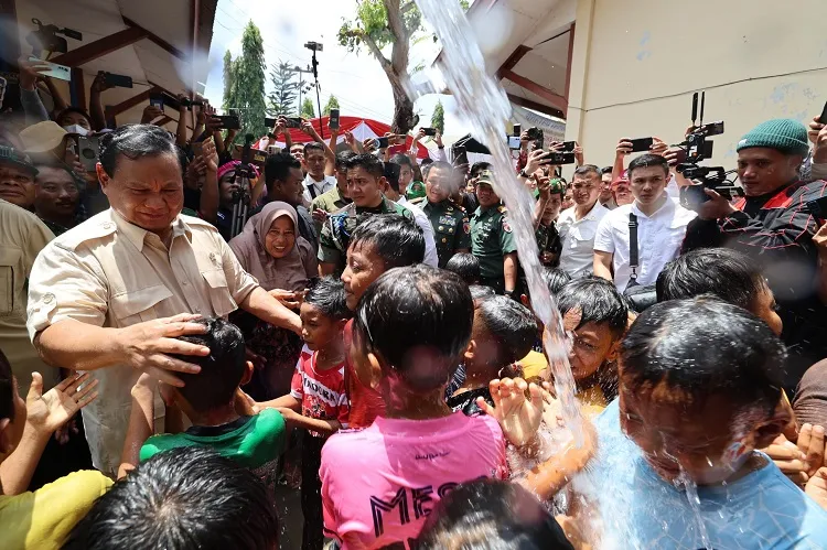 Atasi Kesulitan Air Bersih di Pamekasan Prabowo Resmikan 12 Titik Sumber Air