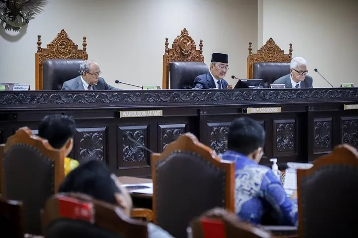 MKMK Tegaskan Gibran, Bisa Diganti Paslon Lain