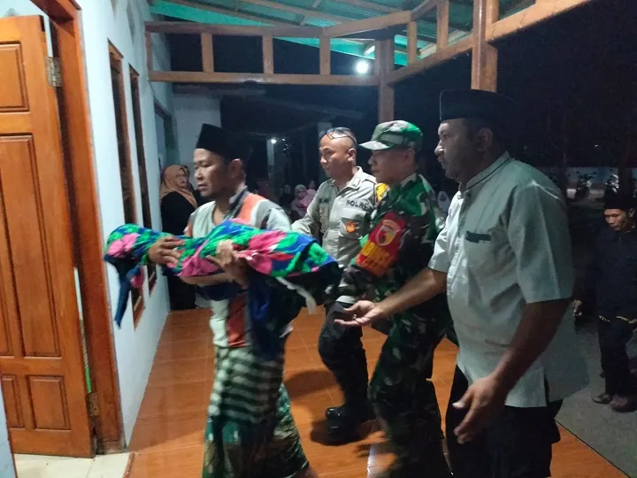 Dua Bocah Tewas Tenggelam di Kolam, saat Mandi Sore