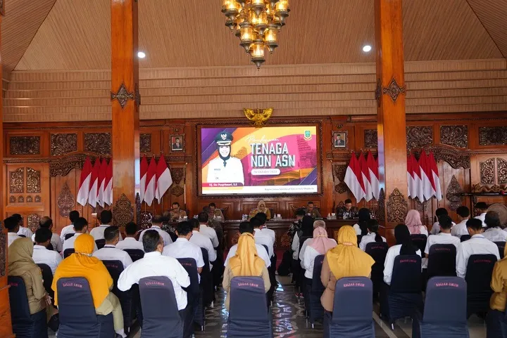 Wali Kota Mojokerto Memastikan, Tenaga Non ASN Tetap Dapat Bekerja